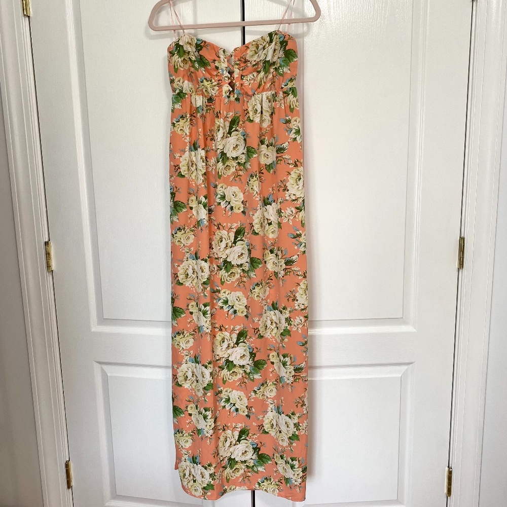 Forever 21 Floral Maxi Dress in Size Medium